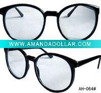 Plastic frame sunglasses