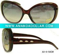 Wholesale fashion plastic frame sunglasses