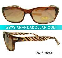 Wholesale fashion plastic frame sunglasses