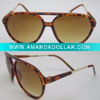 Wholesale 2011 newest designer women plastic sunglasses D12111046
