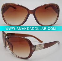 Wholesale 2011 newest designer plastic sun glasses D12111042
