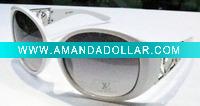 Wholesale fashion plastic sunglases