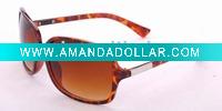 Popular fashion sunglasses collection display