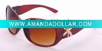Popular fashion sunglasses collection display