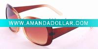 Popular fashion sunglasses collection display