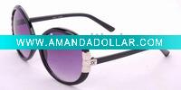 Popular fashion sunglasses collection display