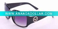 Popular fashion sunglasses collection display