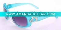 Popular fashion sunglasses collection display