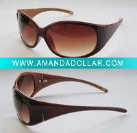 plastic fashion sunglasses