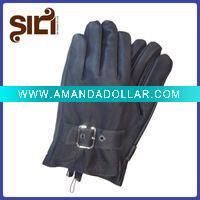 buckle gloves