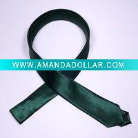 Solid color mock Silk tie in green