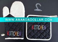 Embroidery oven mitten & pot holder