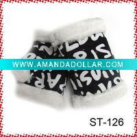 Wholesale fashion mitten gloves