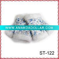 Wholesale fashion mitten gloves