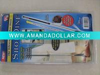 Plastic shoehorn