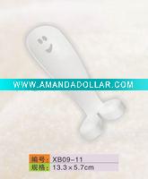 long plastic handled shoe horn