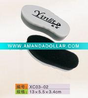 foot-shaped shoe shine