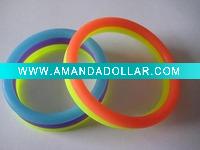 2011 popular beautiful silicone bracelet