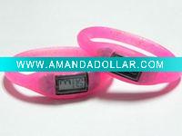Wholesale sport bracelet watch .promotiona gift watch