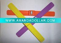 Wholesale New Style Silicone Snap Watch