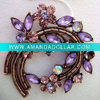 costume jewelry Broochs