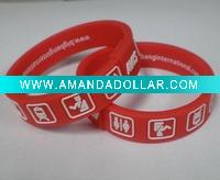 Wholesale embossed silicone bracelet/fashion silicone bracelet