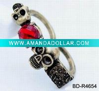 2011 fashion skull ring
