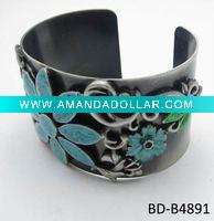 Wholesale 2011 new design fashion copper bangle