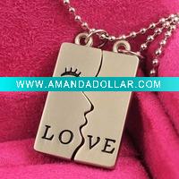Wholesale 2011 Hot Fashion Alloy Necklace