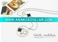 Wholesale 2011 Newest Design Style Ladies' Silvery Necklace