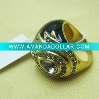 Wholesale 2011 hotsales fashion golden rhinestone rings