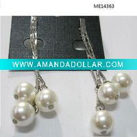 white pearl dangle Earring