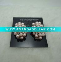 pearl stud earring