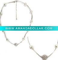 Wholesale pearl white beaded fashion necklace