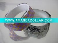 Wholesale 2011 new design resin bracelet