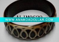 Wholesale beautiful resin bangle