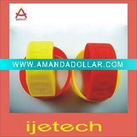 Wholesale 2011 Newest Silicone Finger Wristband