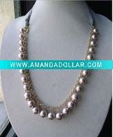 Nelegant pearl ecklace
