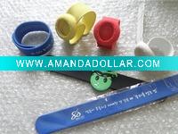 Wholesale 2011 new design pvc clap wristband