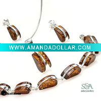 Wholesale fashion jewelry