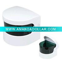 CLEANS DENTAL APPLIANCE