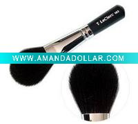 cosmetic brush