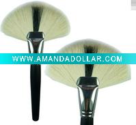 Wholesale large fan shaped powder brush