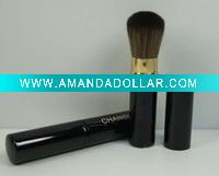 black retractable brush