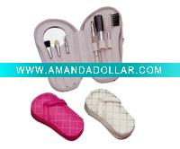 Wholesale Makeup set,manicure set with PU slipper pouch