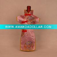 Silk wine cover
