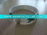 Fabric wristband