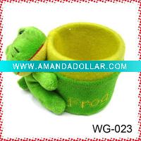brush pot