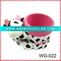 pen container
