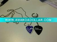 Wholesale the beautiful guitar plectrums/picks keyrings and necklace at low price